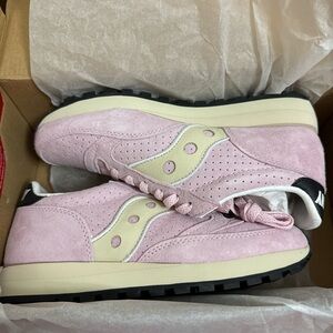 Pink & Cream Saucony Jazz 81 Suede 👟🎀